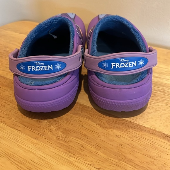 Crocs Disney Frozen lined size 2 - Picture 3 of 7